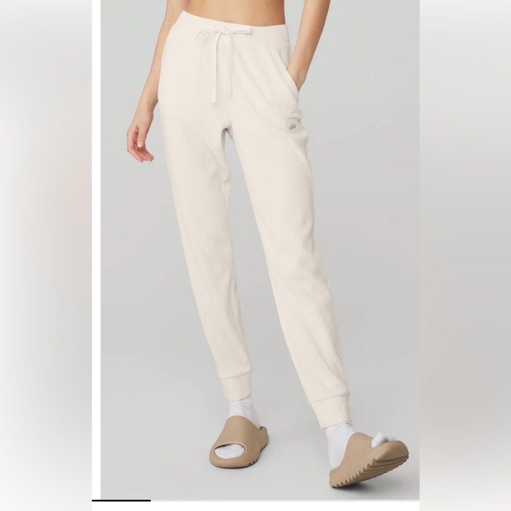 Alo Muse ribbed sweatpants
